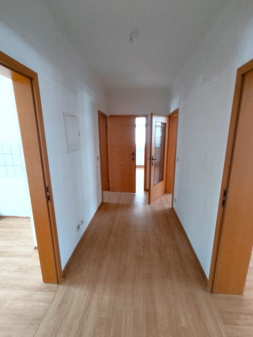 "Ruhige 3-Zimmer-Wohnung in der Neustadt - Ihr perfektes Zuhause mit Komfort und Gemütlichkeit!"
